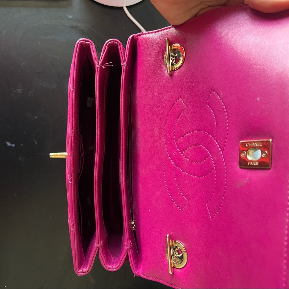 Chanel Purse - Picture 4 of 10